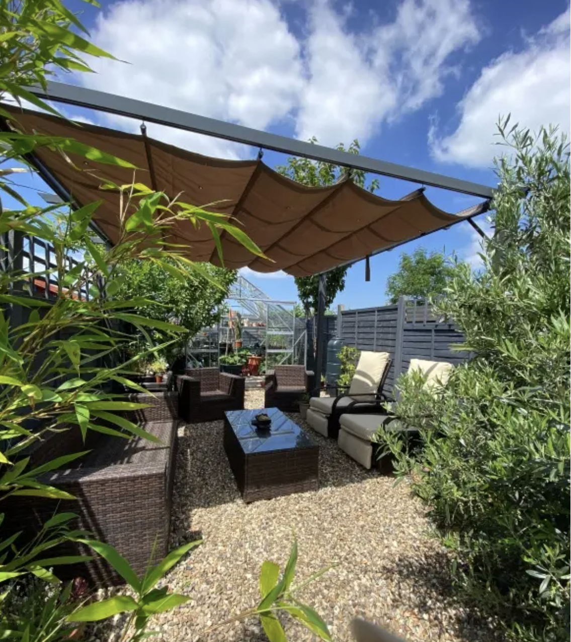 3m x 3m Aluminium Pergola – Brown Retractable Canopy Roof with Pulley System, UV & Water Resistant Garden Shade Shelter with Drainage Grommets