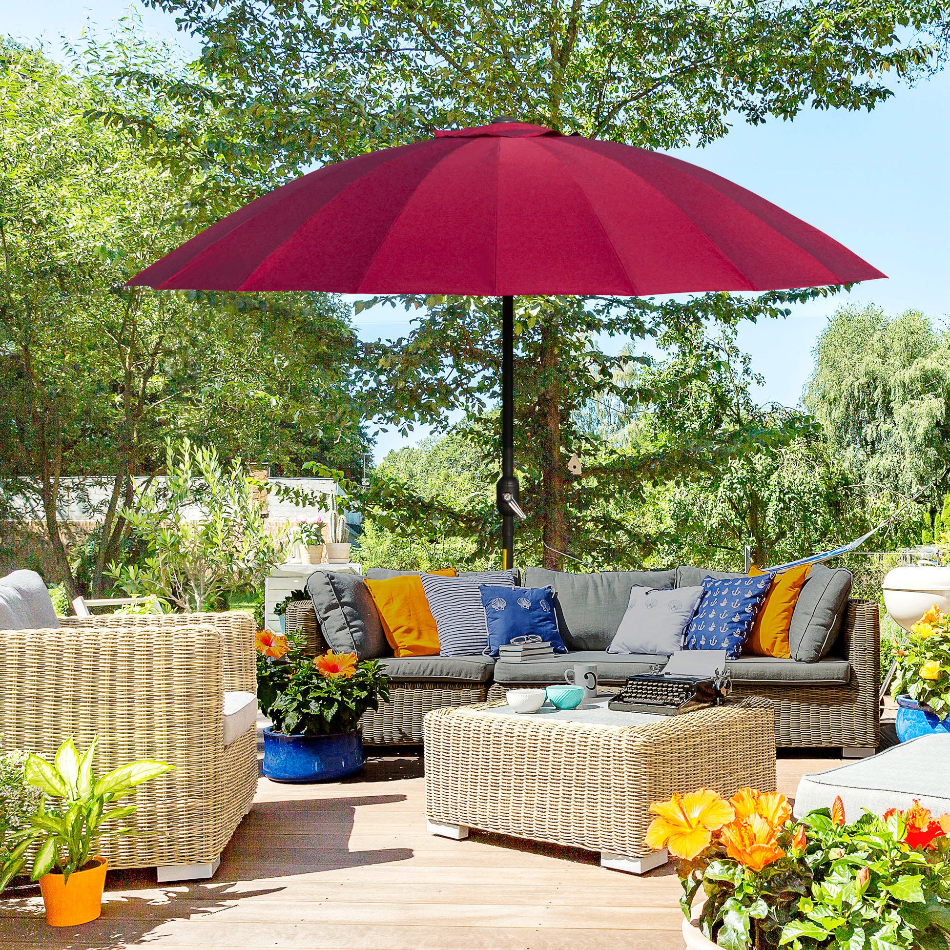 2.5m Shanghai Garden Parasol Umbrella with Crank & Tilt, Adjustable Outdoor Sun Shade, Red