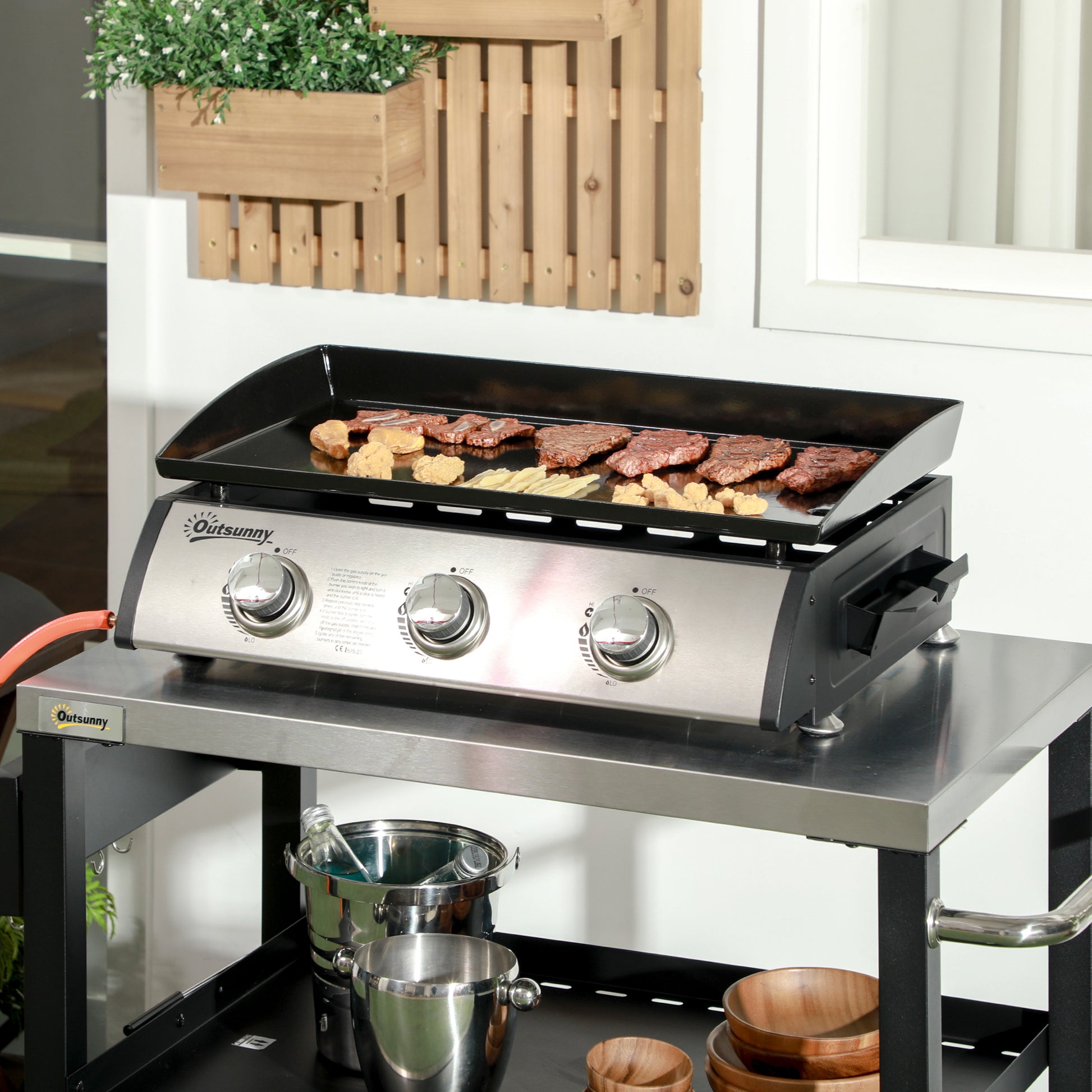 3 Burner Gas Plancha BBQ with Lid, Black