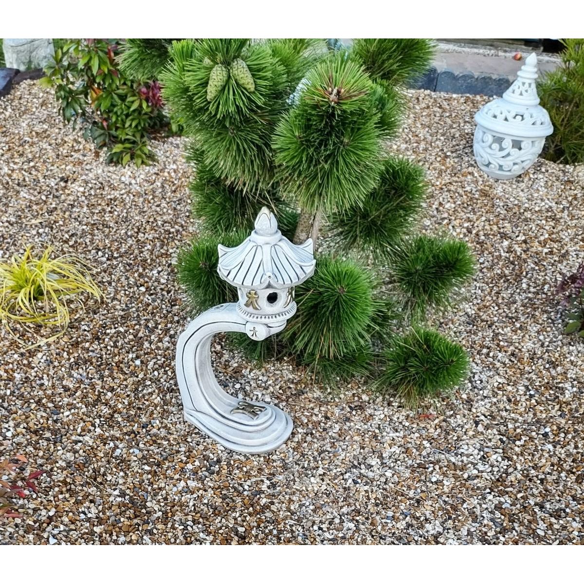 Borderstone 54cm Curved Pagoda Oriental Garden Ornament