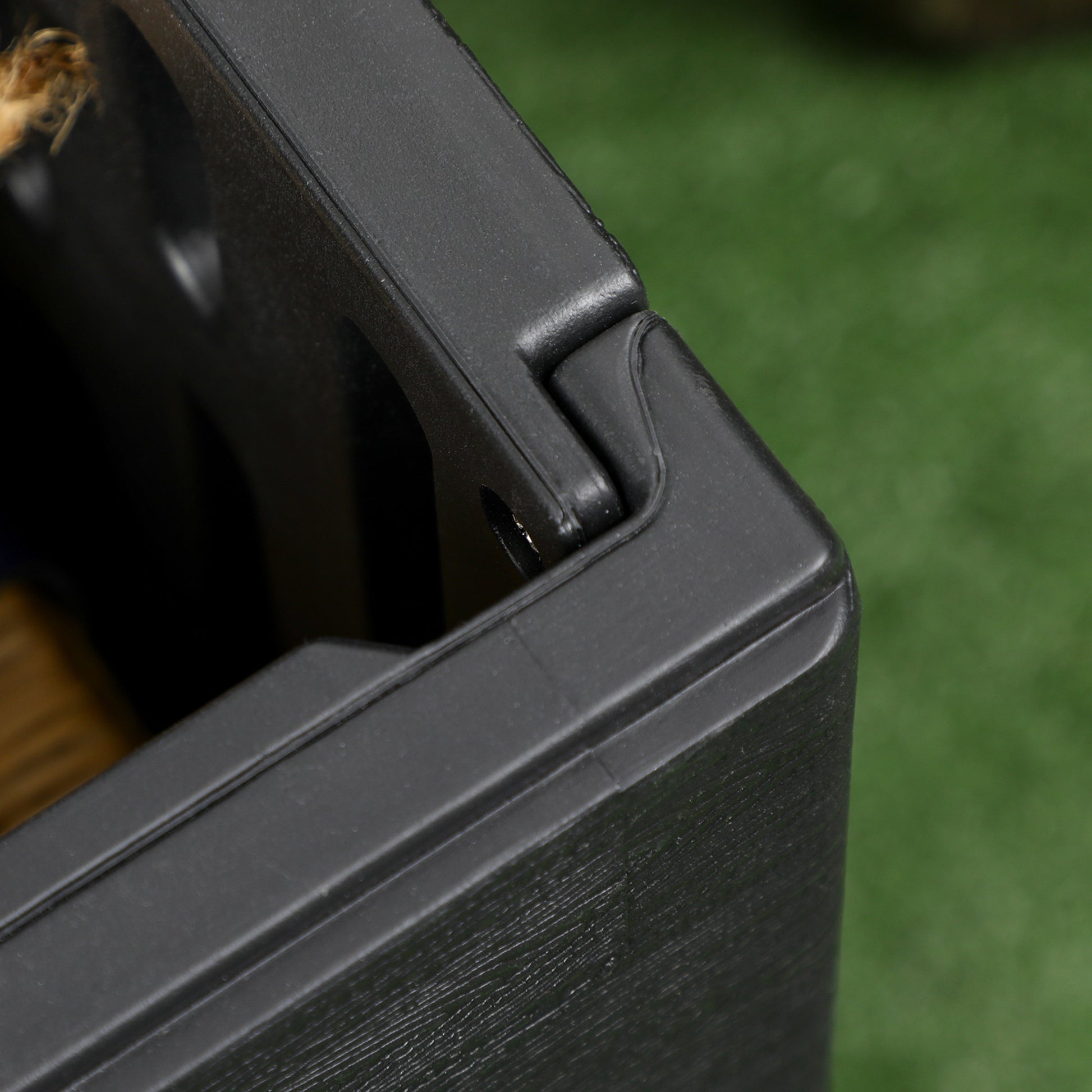 Outsunny - 336L Plastic Garden Storage Box, with Wheels, Black