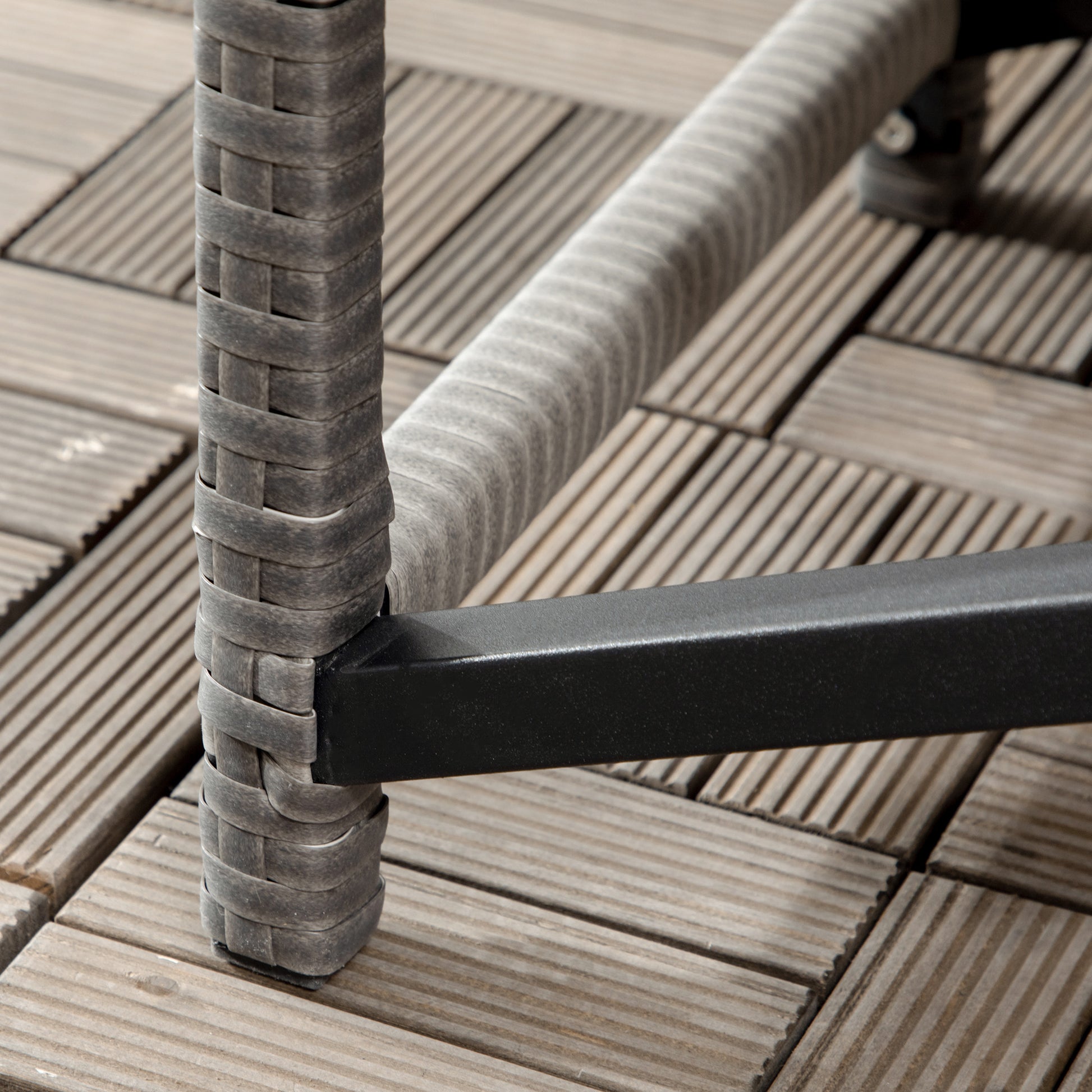 Outsunny Outdoor Coffee Table, Garden PE Rattan Side Table with Plastic Board Under the Full Woven Table Top and X-Shaped Frame for Patio, Balcony, Mixed Grey