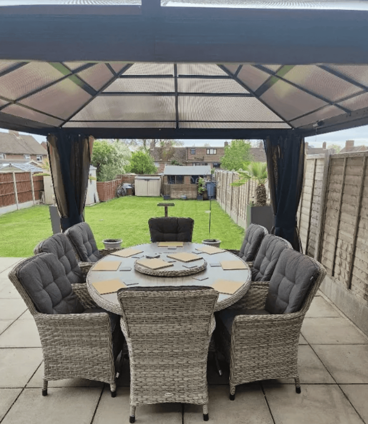4.2m x 3.6m Aluminium Hardtop Gazebo with Polycarbonate Roof – Garden Pavilion with Curtains & Mosquito Netting