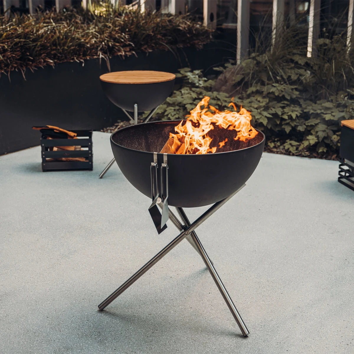 BOWL 70 Fire Bowl with Tripod - image 5