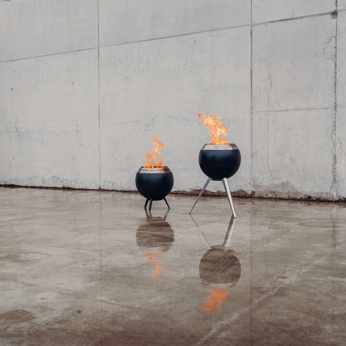 Moon 45 Fire Bowl with Low Stand - image 7