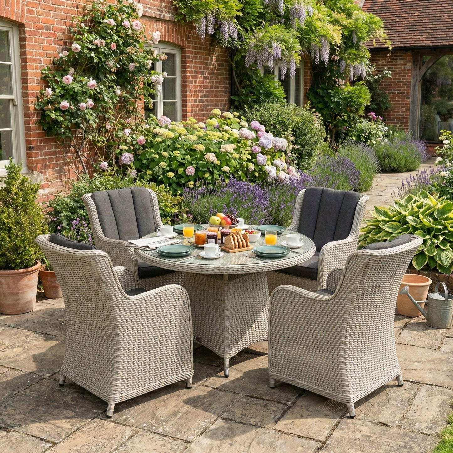 Nova Eleanor side table outdoor