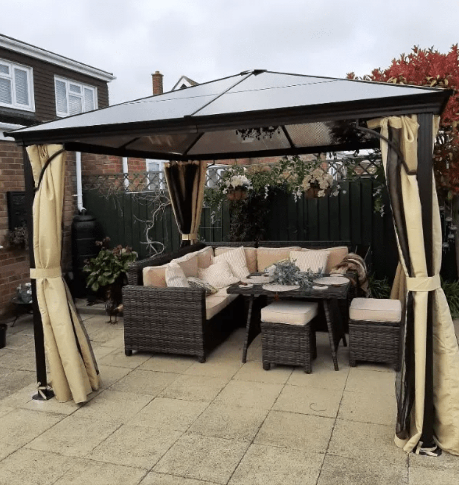3x3m Premium Aluminium Hardtop Garden Gazebo with Polycarbonate Roof, Removable Curtains & Insect Mesh Enclosure