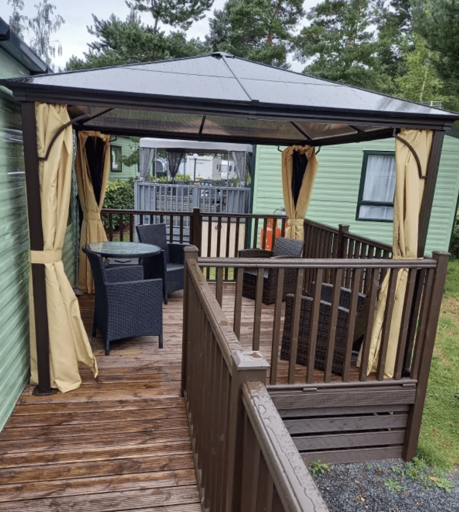 3x3m Premium Aluminium Hardtop Garden Gazebo with Polycarbonate Roof, Removable Curtains & Insect Mesh Enclosure