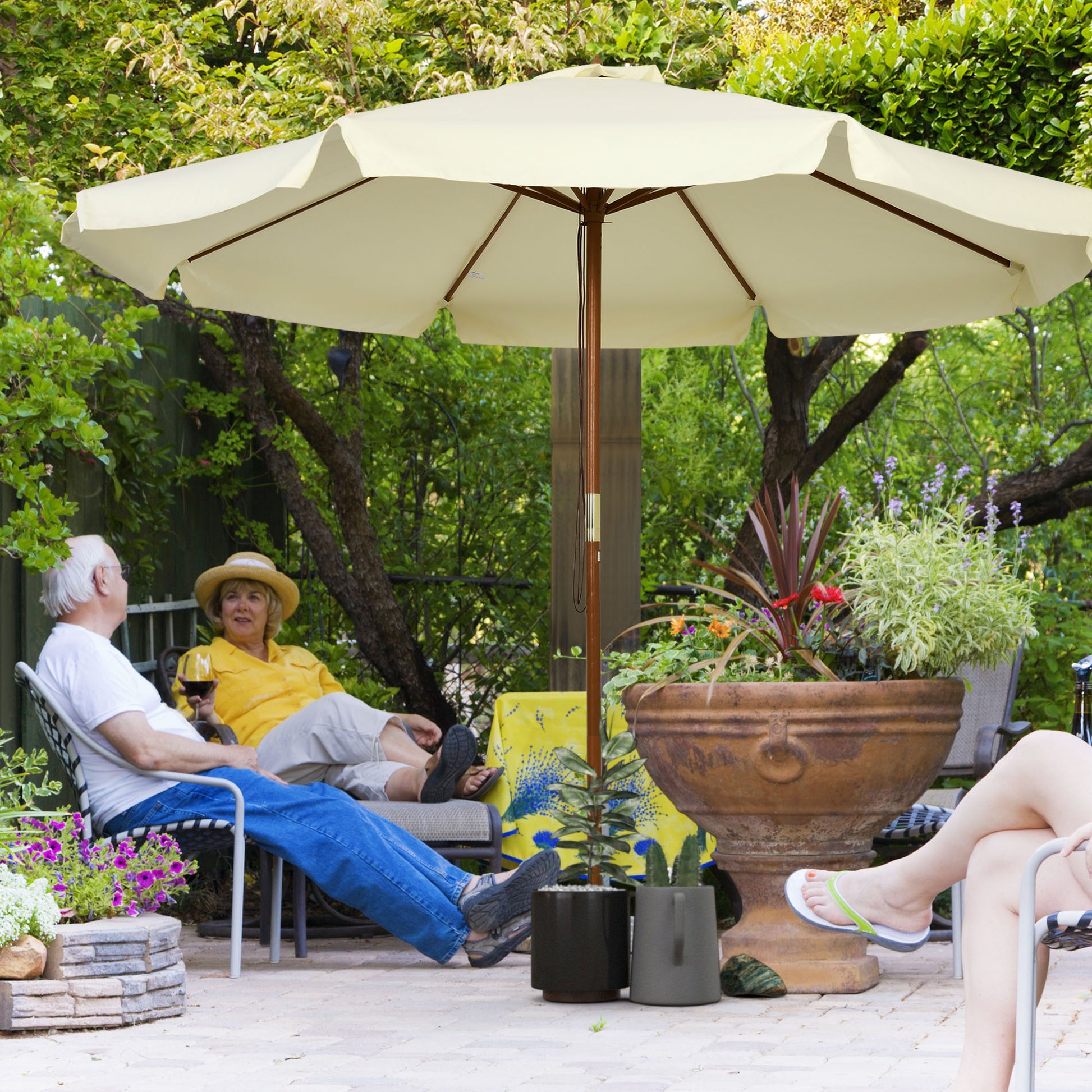 3.3(m) Patio Umbrella, Garden Parasol, Outdoor Sun Shade Canopy with 8 Bamboo Ribs, Ruffles and Wood Pole