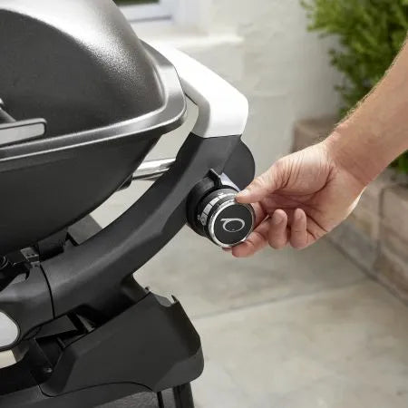 Weber Q2200N with Stand - Black - image 6